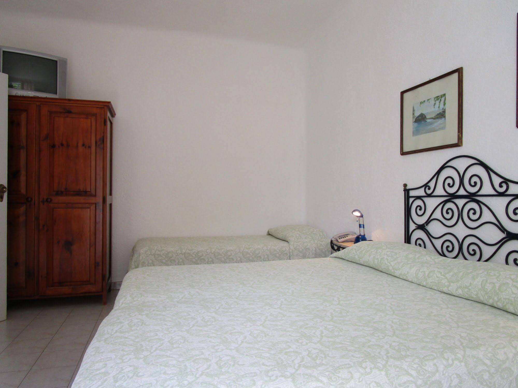 Hotel Villa Al Mare Barano d'Ischia Bagian luar foto