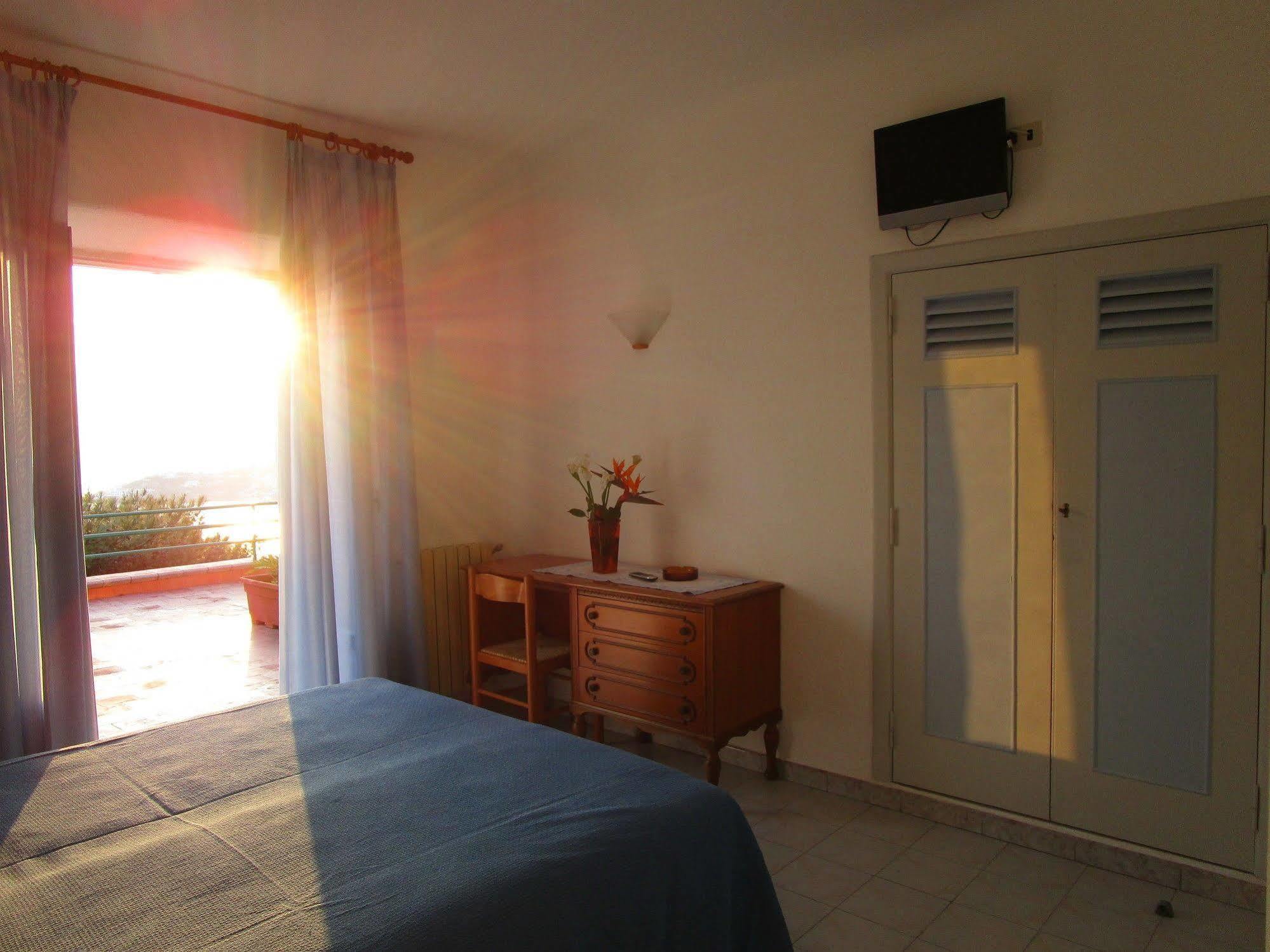 Hotel Villa Al Mare Barano d'Ischia Bagian luar foto