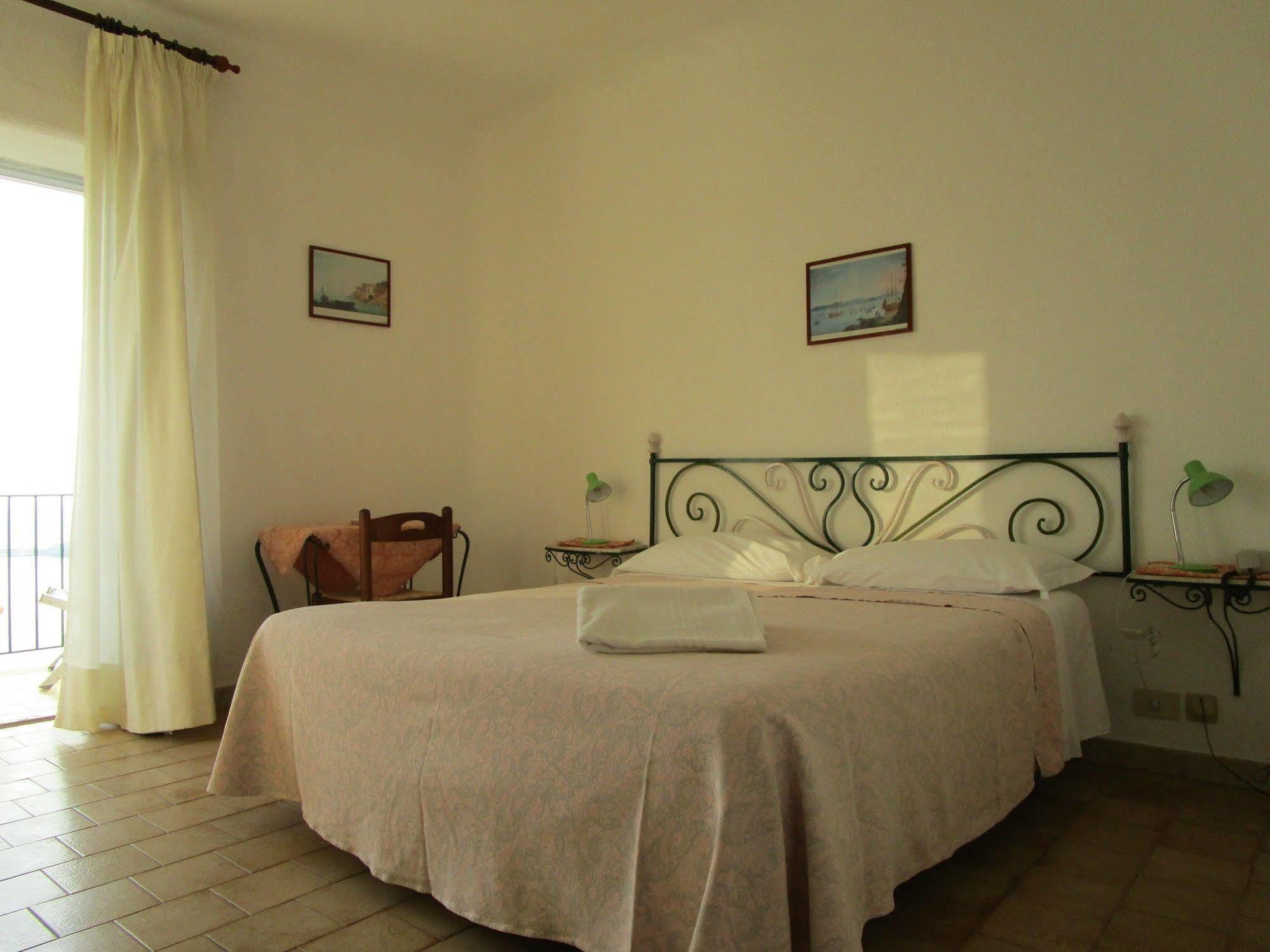 Hotel Villa Al Mare Barano d'Ischia Bagian luar foto