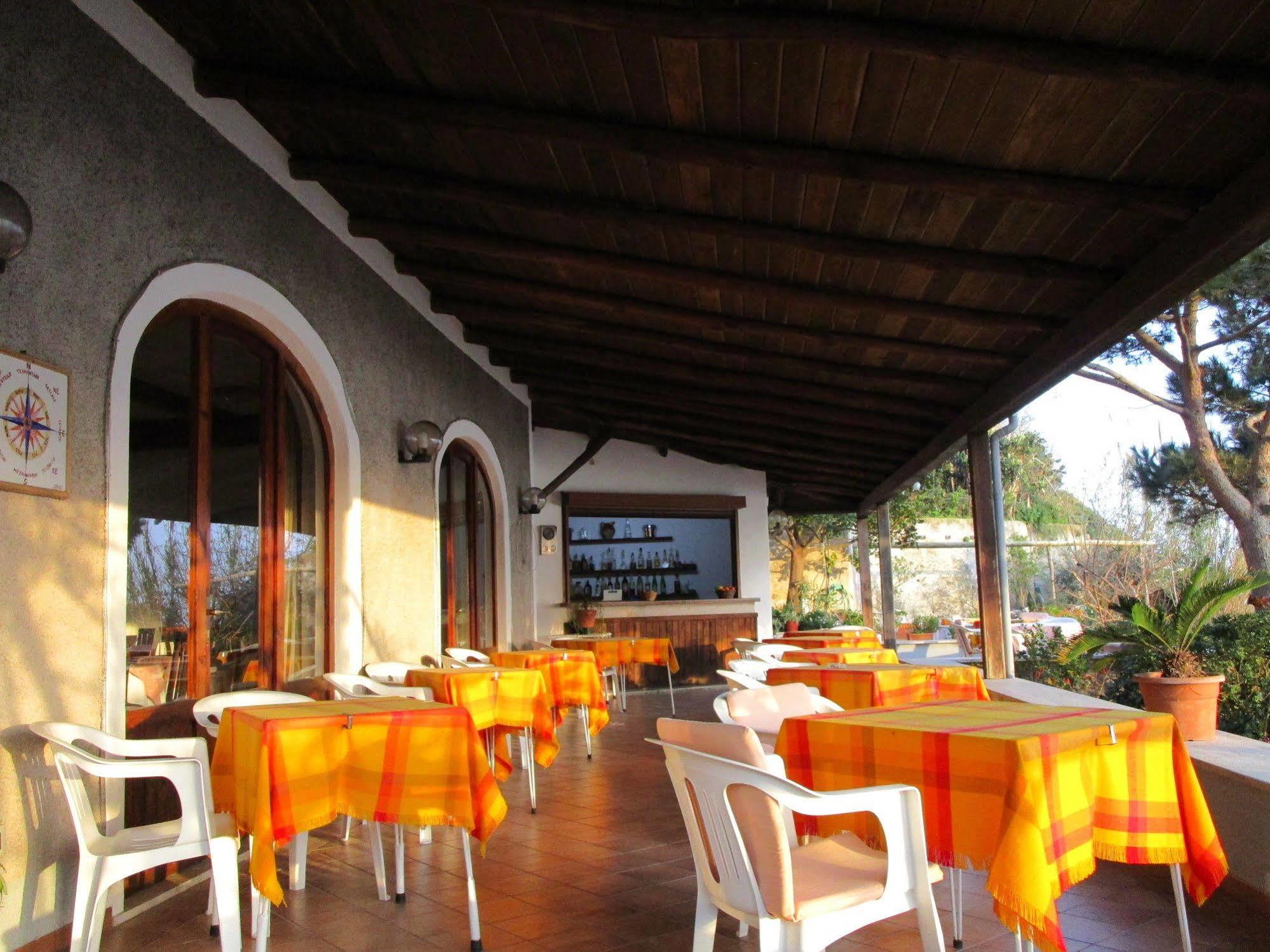 Hotel Villa Al Mare Barano d'Ischia Bagian luar foto